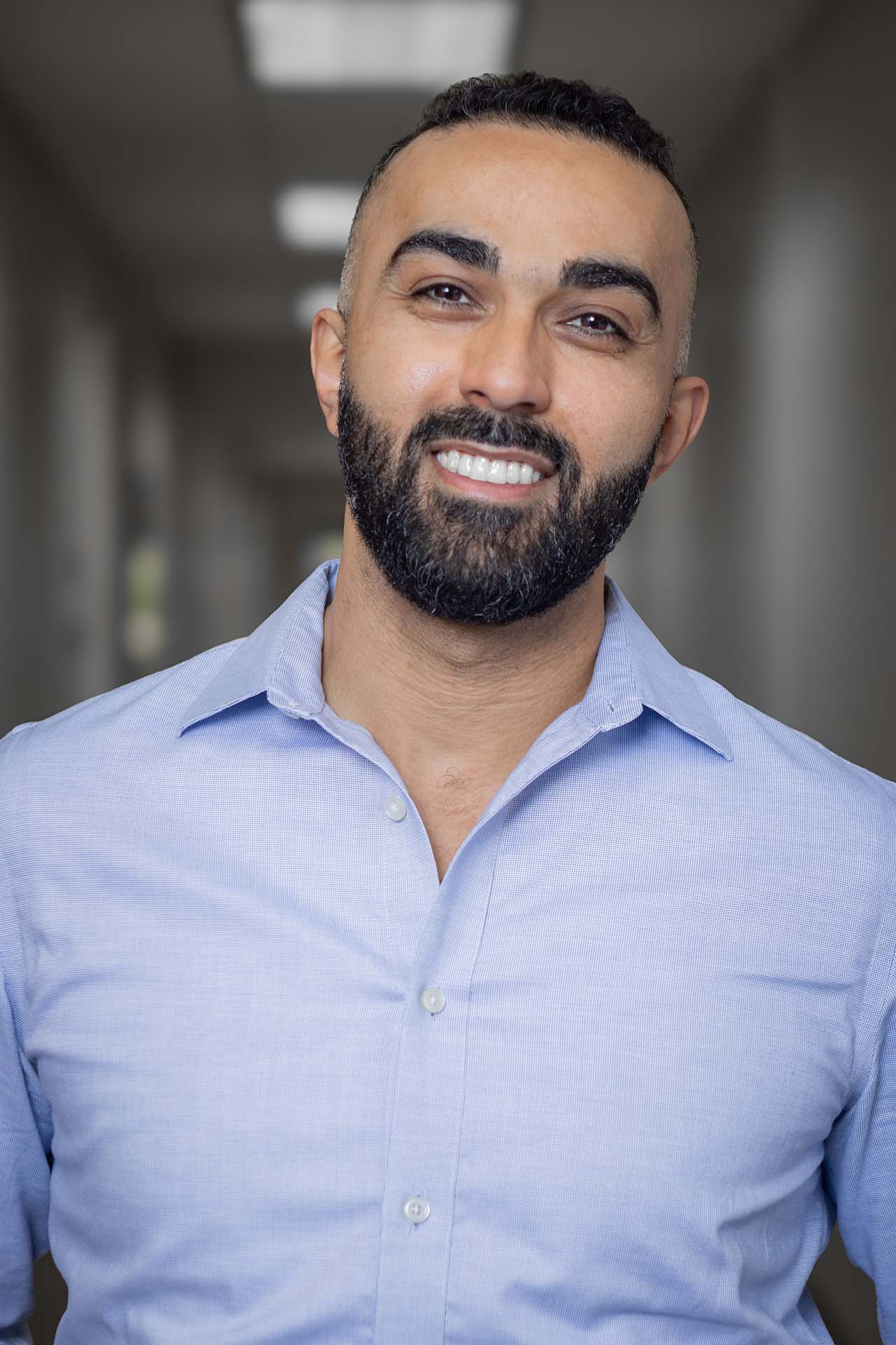 Dr. Tarek Hussein, DDS, implant and cosmetic dentist at ARC Dental Implant Center